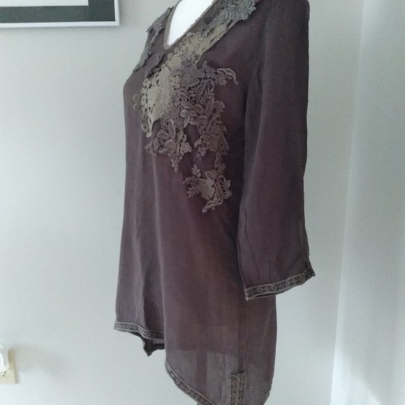 Johnny Was  Gray Lace Appliqué Tunic Small - Picture 5 of 7